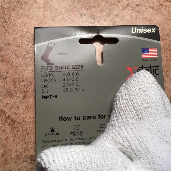 1pr Thorlos Training Crew Socks White Unisex Small - Picture 4 of 6